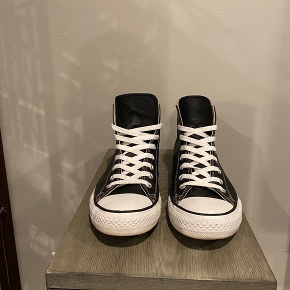 Chuck Taylor® All Star® Leather Hi - Classic